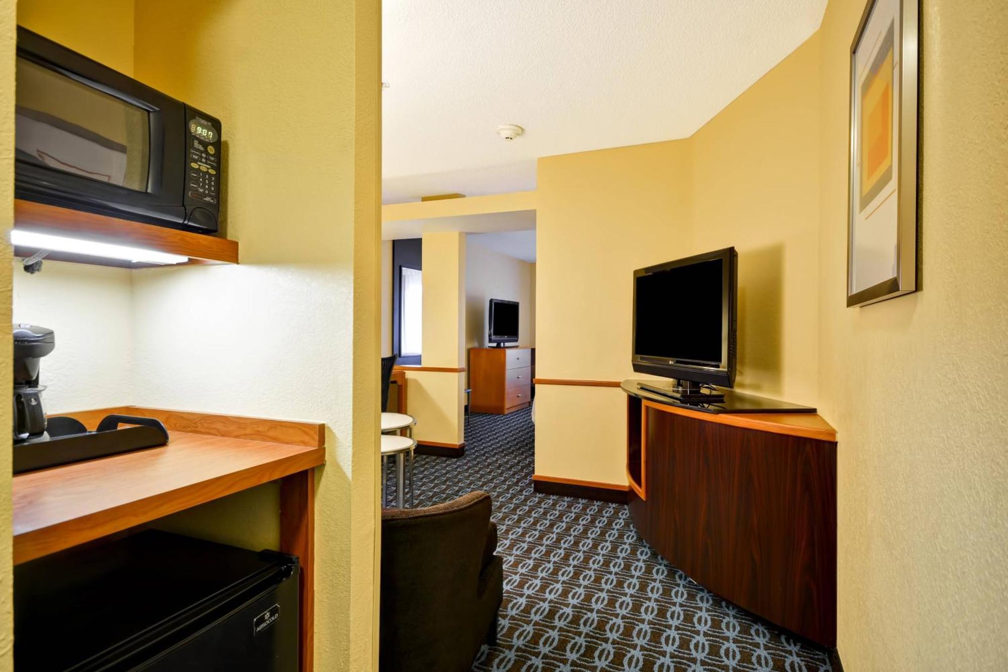 Fairfield Inn & Suites Tampa Fairgrounds/Casino Orient Park Exterior photo